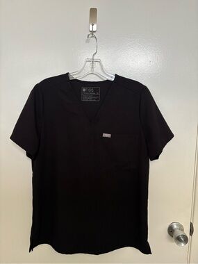 Figs - Catarina One-Pocket Scrub Top - Black - Medium
